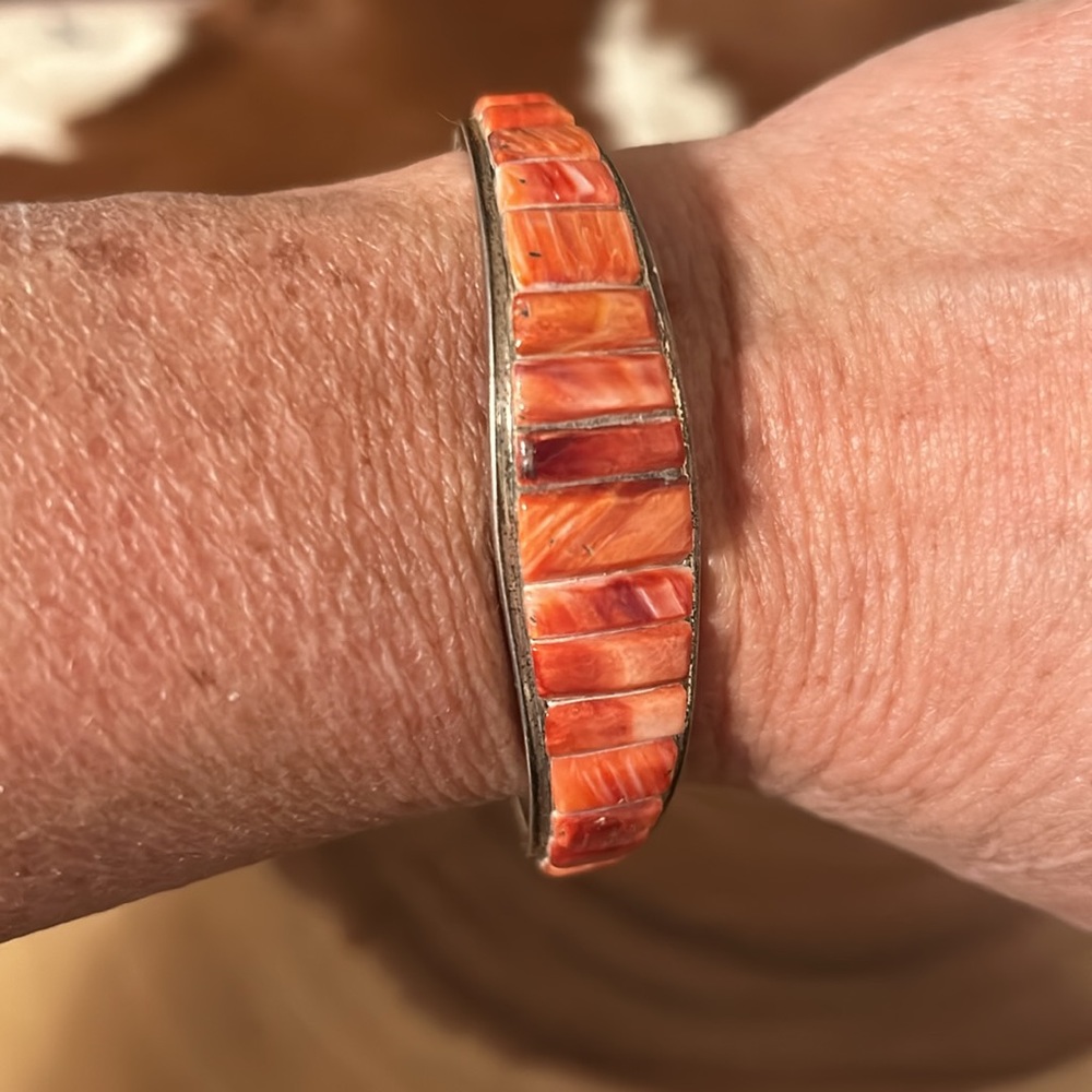 Spiny Oyster Orange Cuff Bracelet - Picture 6 of 8